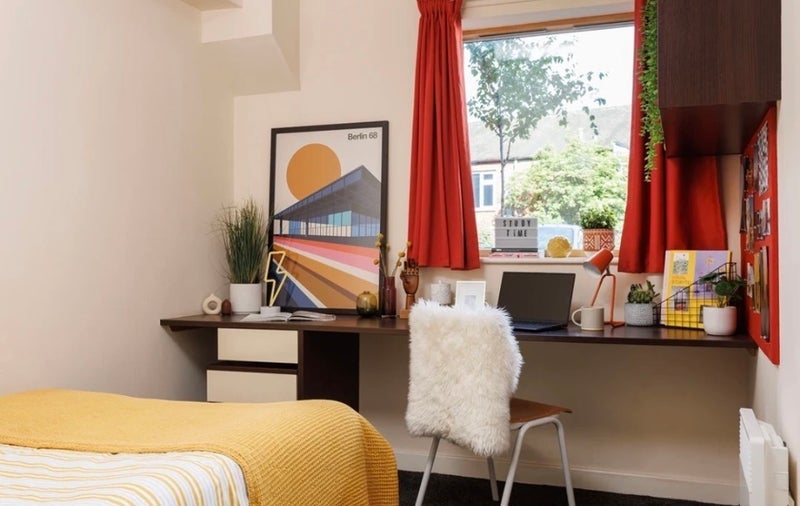 Room Falconar Street in Newcastle upon Tyne