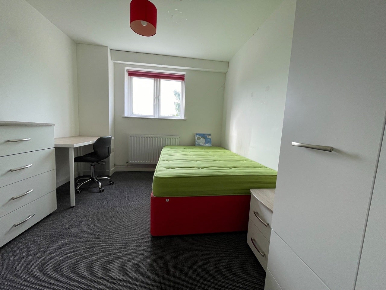 Room Crossways in Canterbury