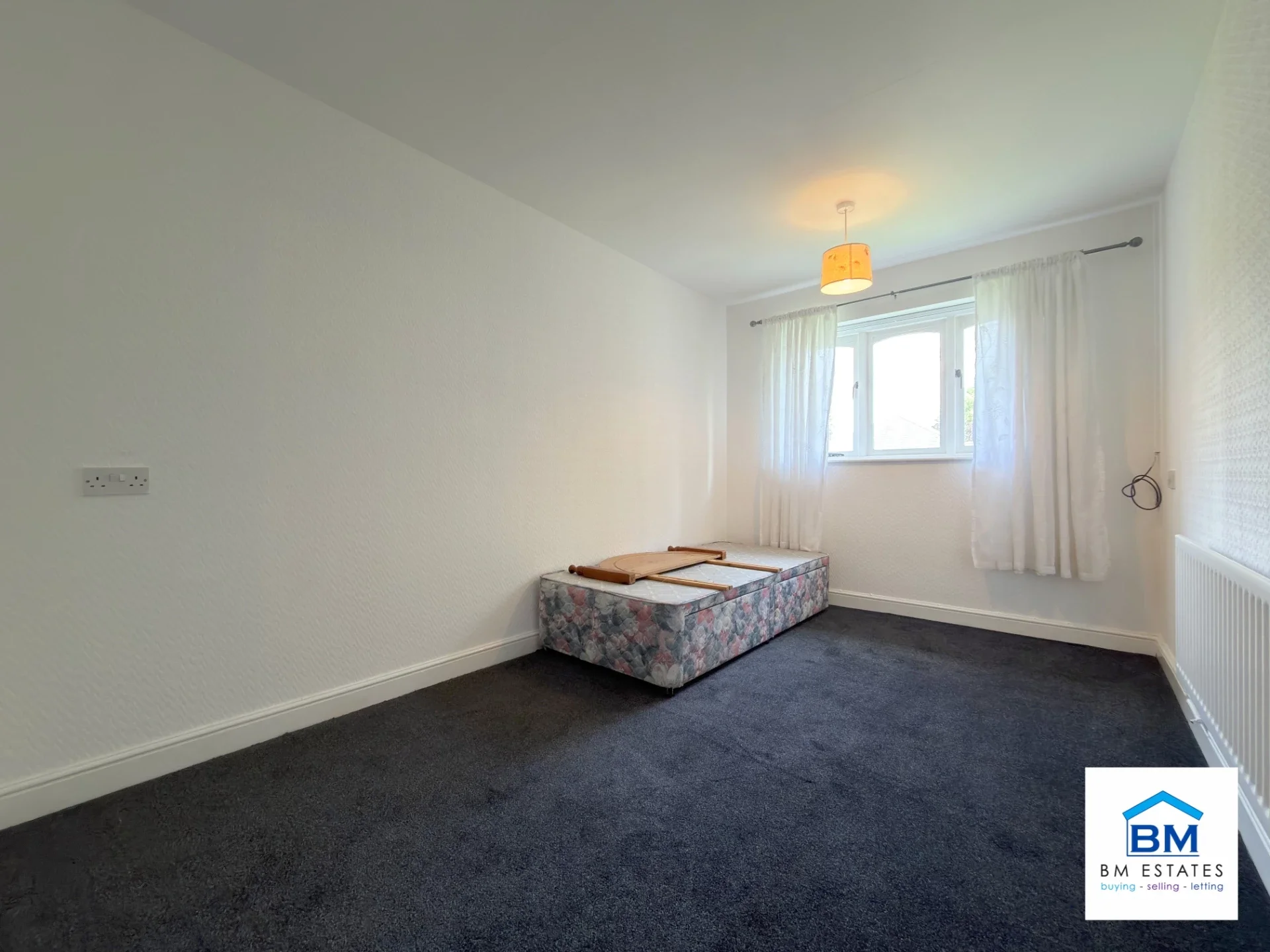 Flat Margaret Anne Road in Oadby and Wigston