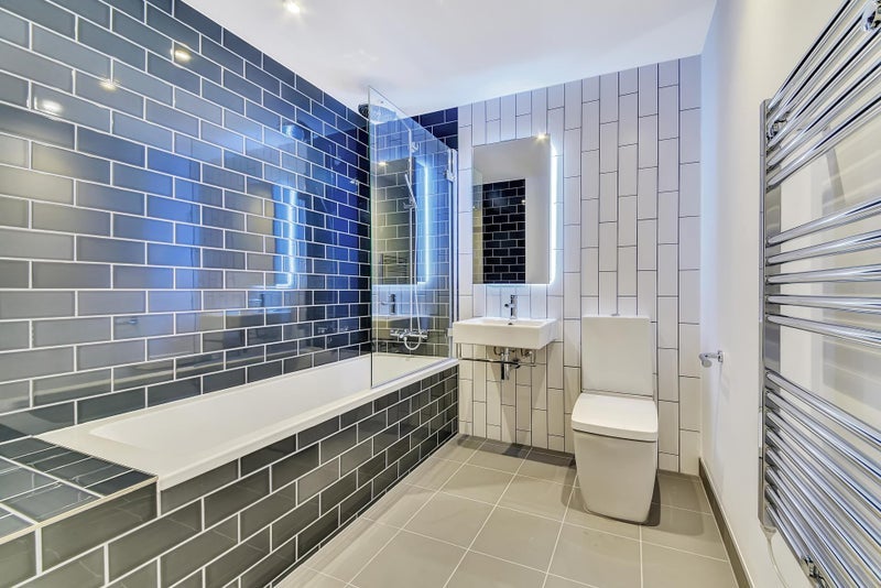 Room Waypoint Way in Greater London