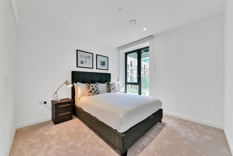Room Waypoint Way in Greater London
