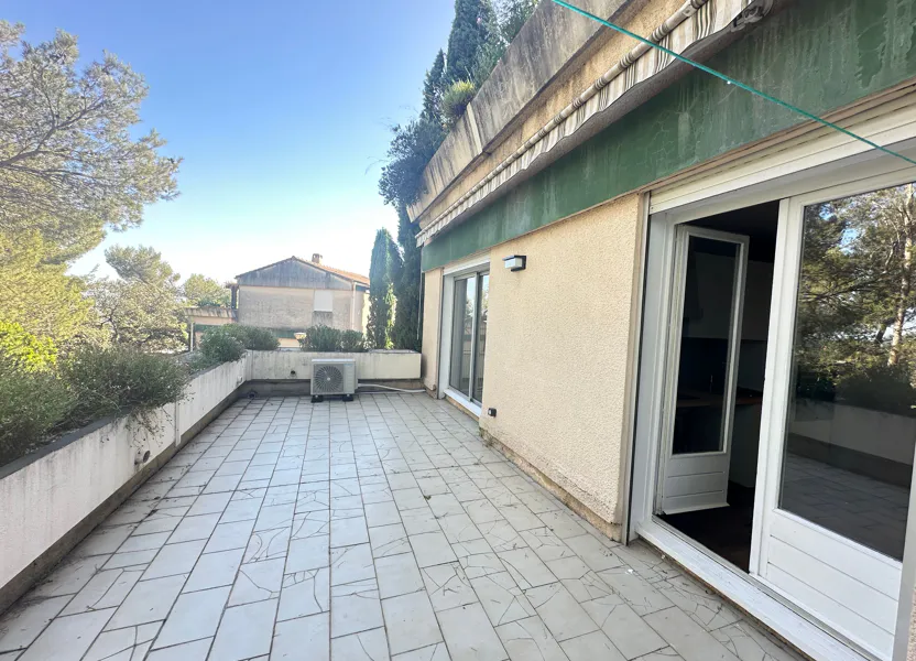 Appartement Montée des Alpins à Nîmes