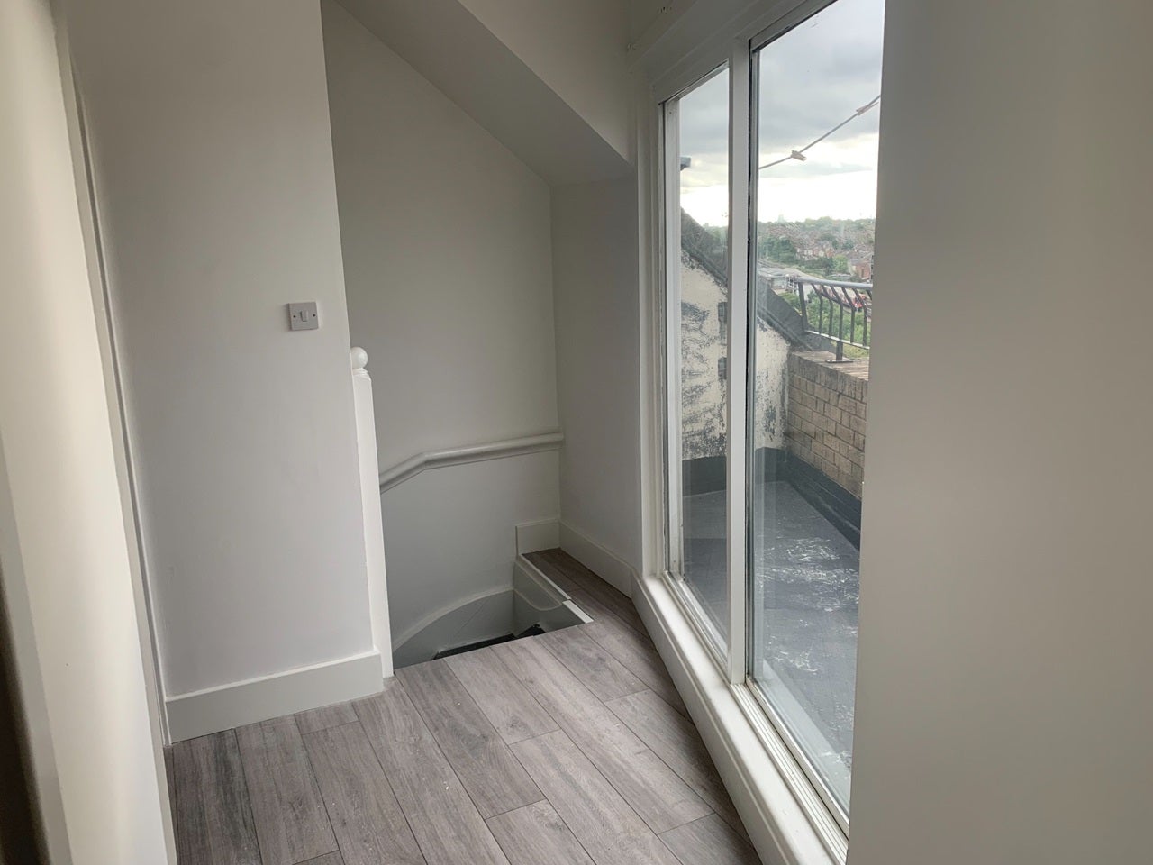 Flat Burnley Road in Greater London