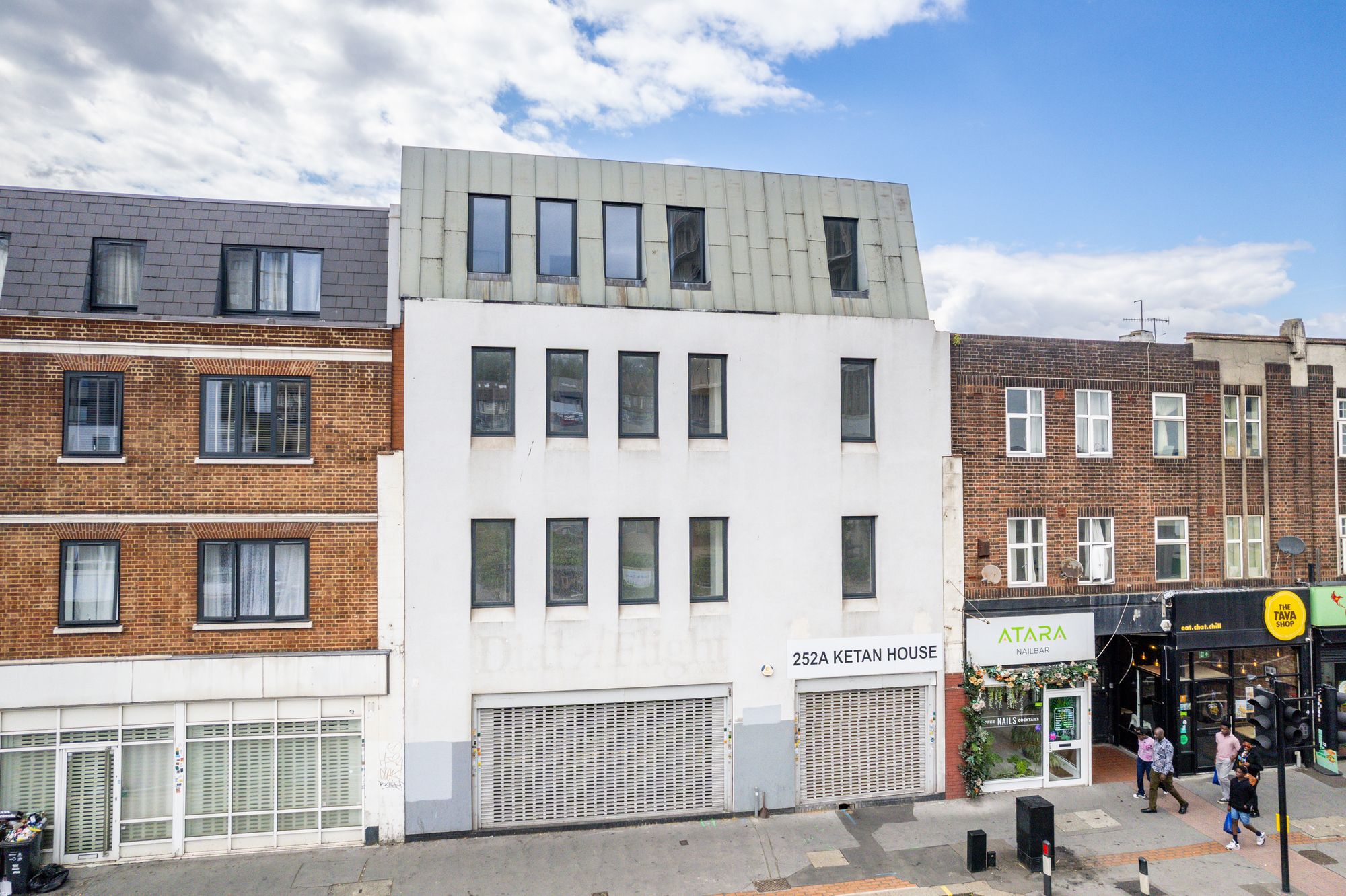 Flat High Street in Greater London