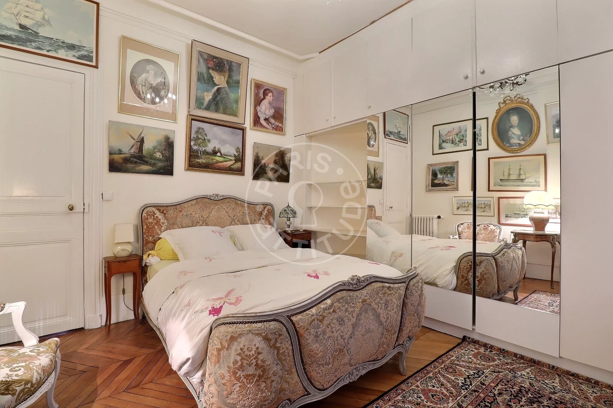 Appartement Rue du Rocher à Paris