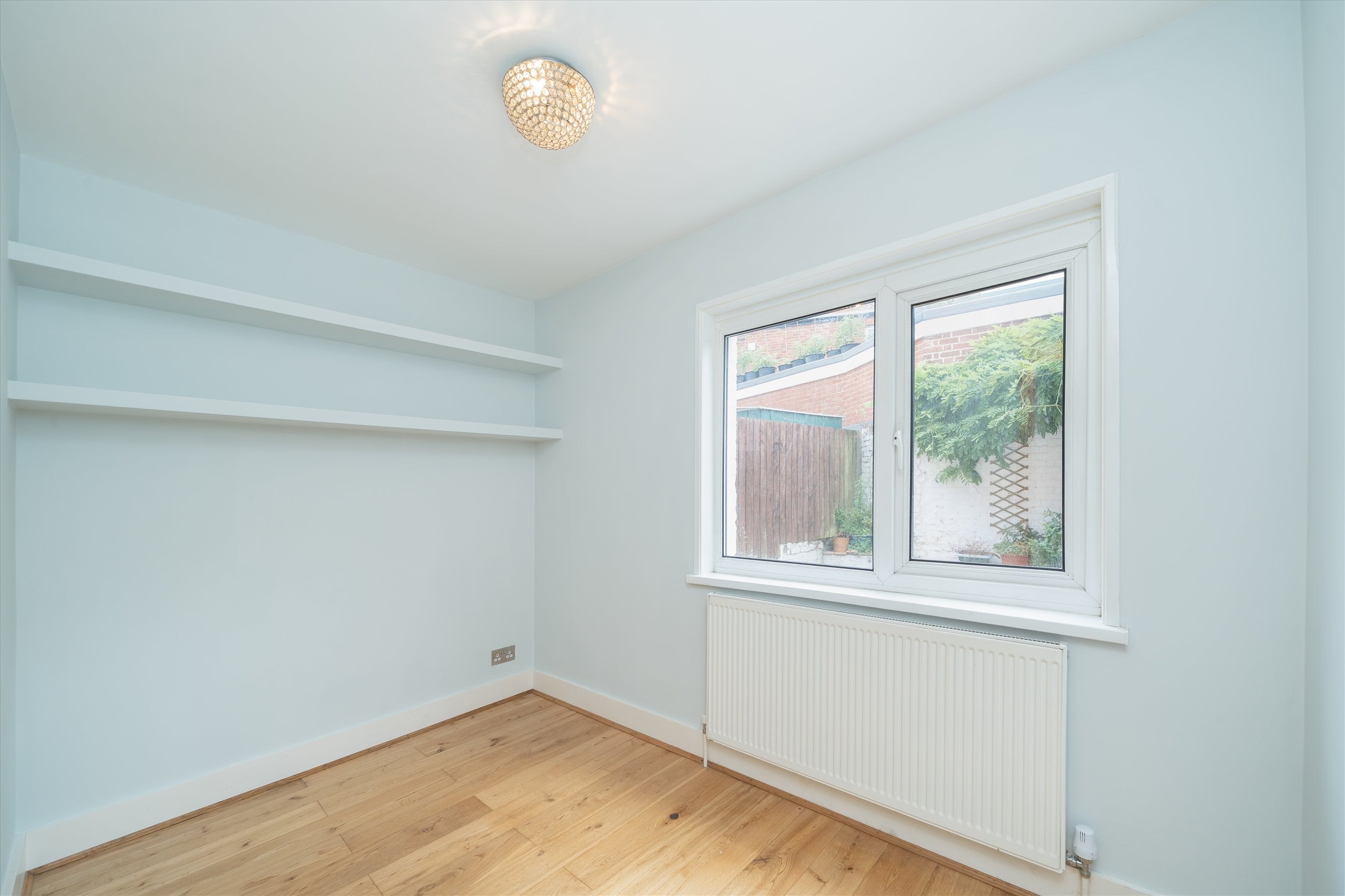 Flat Saint Thomas's Road in Greater London
