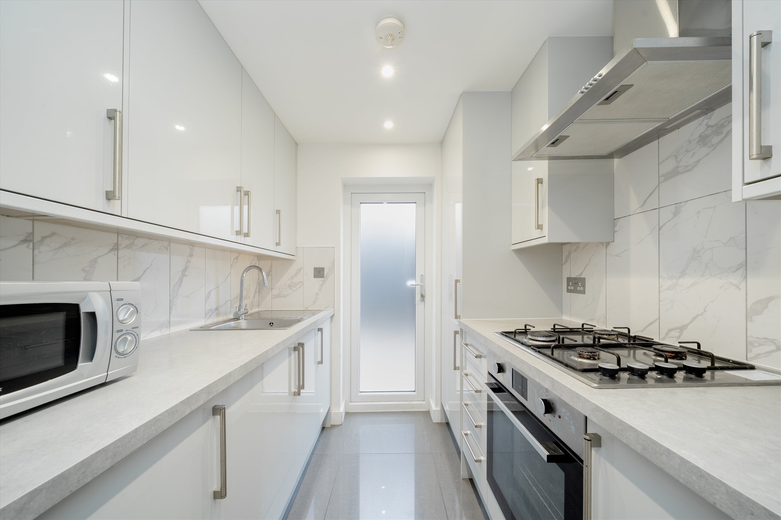 Flat Saint Thomas's Road in Greater London