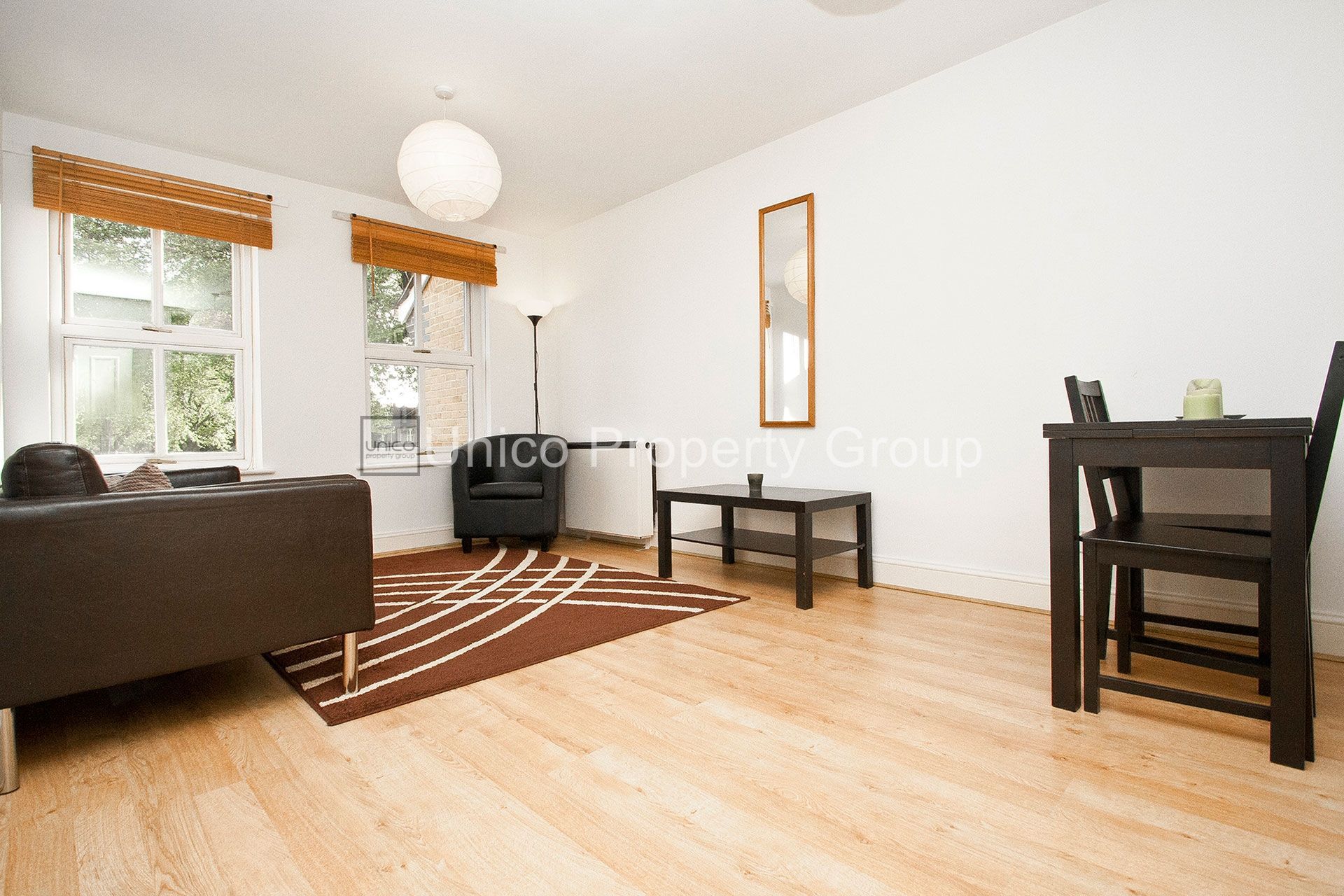 Flat Baldock Street in Greater London