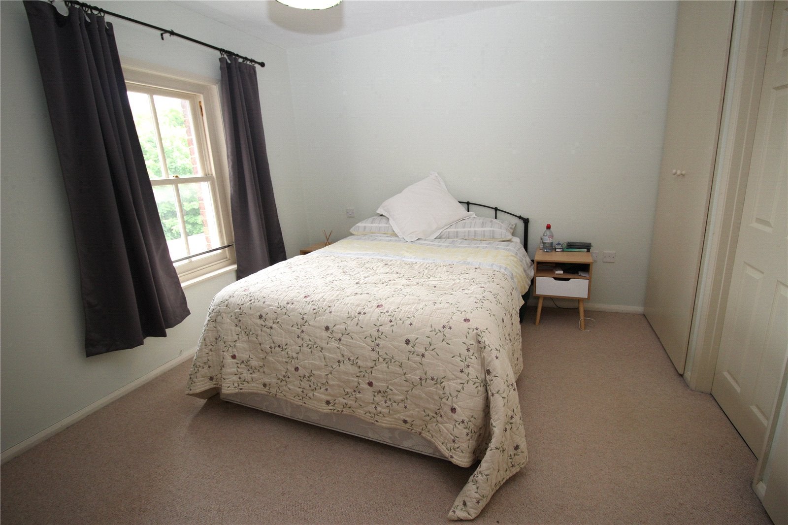 Flat Lewes Road in Wealden
