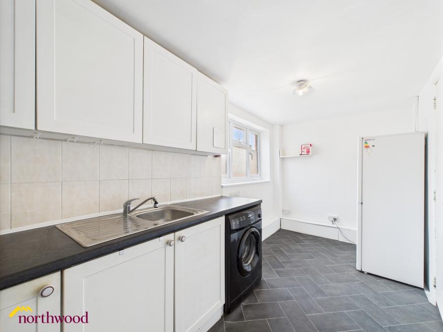 Flat Mawle Court in Cherwell District