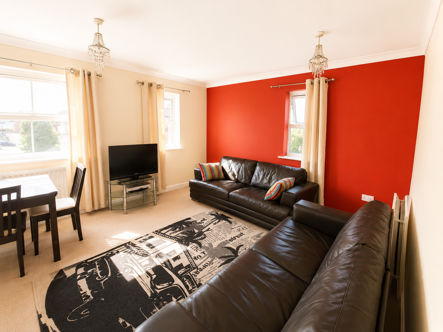 Flat Crispin Way in Greater London