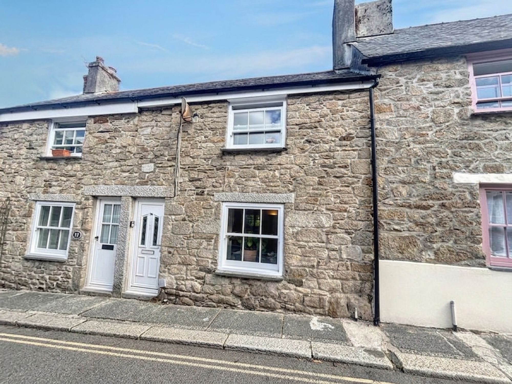 House West Street in Penryn