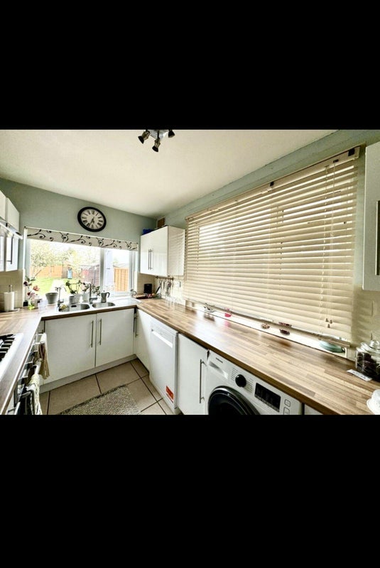 House Bedfont Lane in Greater London
