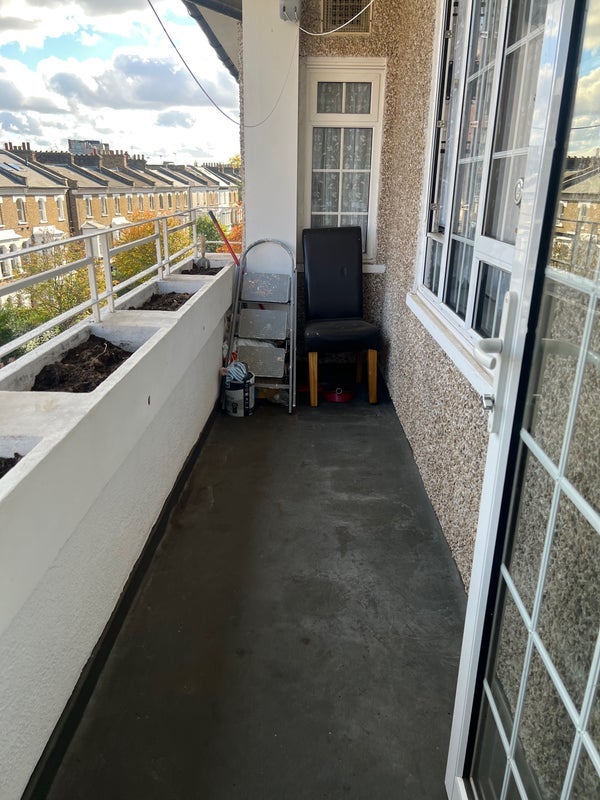 Room Frithville Gardens in Greater London