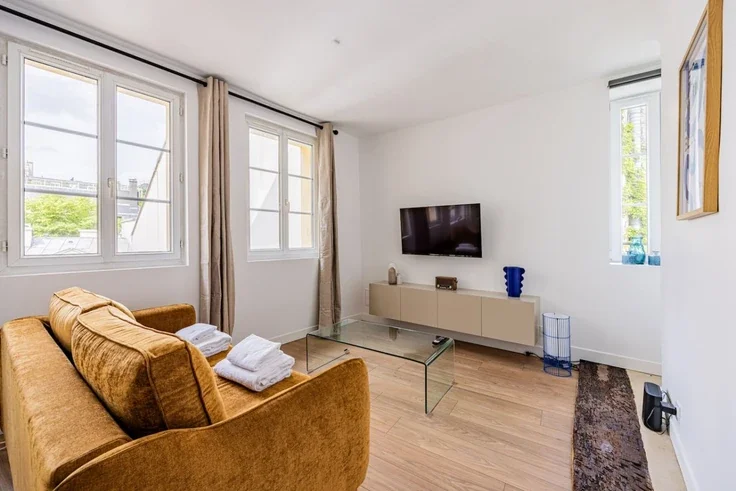 Flat Rue Mouffetard in Paris
