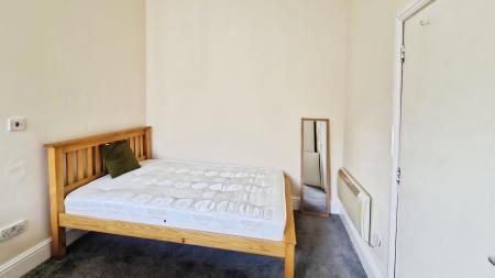 Room Azalea Terrace North in Sunderland