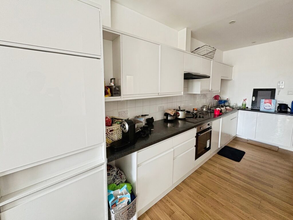 Flat Victoria Road in Rushmoor