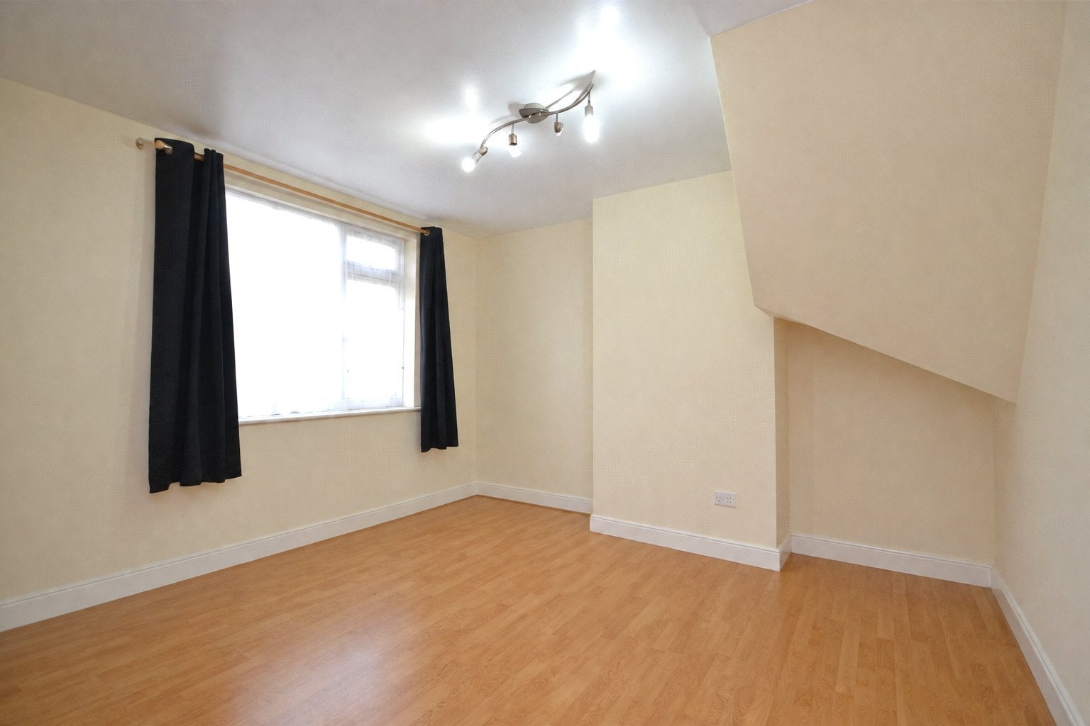Flat Southmead Road in Bristol