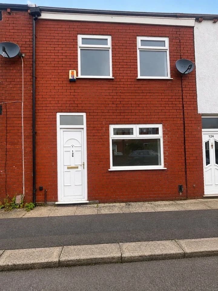 House Piggott Street in Farnworth