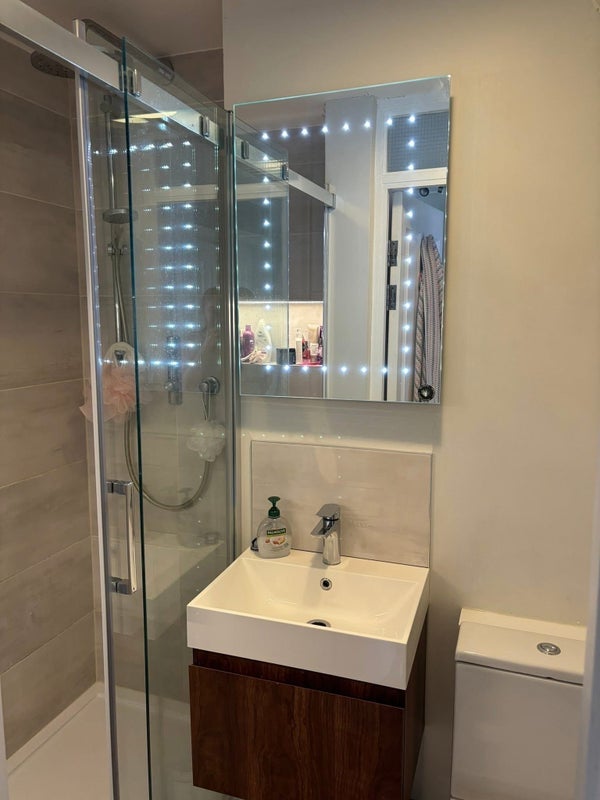 Room Camelford Walk in Greater London