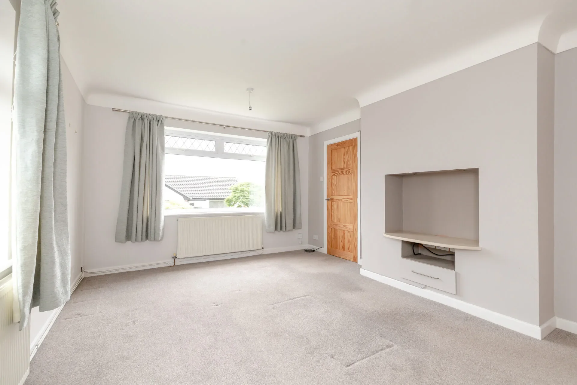 House Courtland Drive in Aston