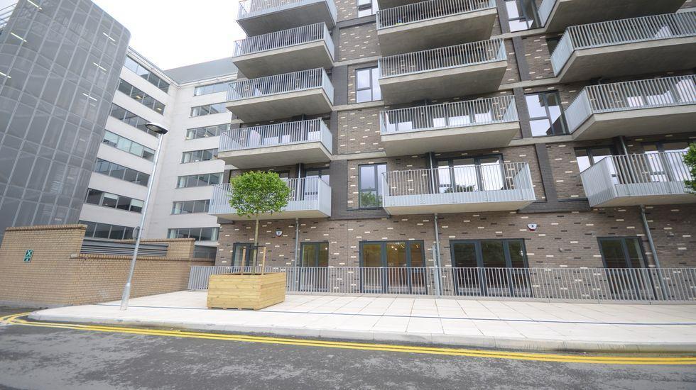 Flat Windsor Road in Slough