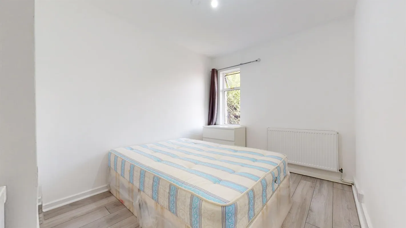 Room Mead Plat in Greater London