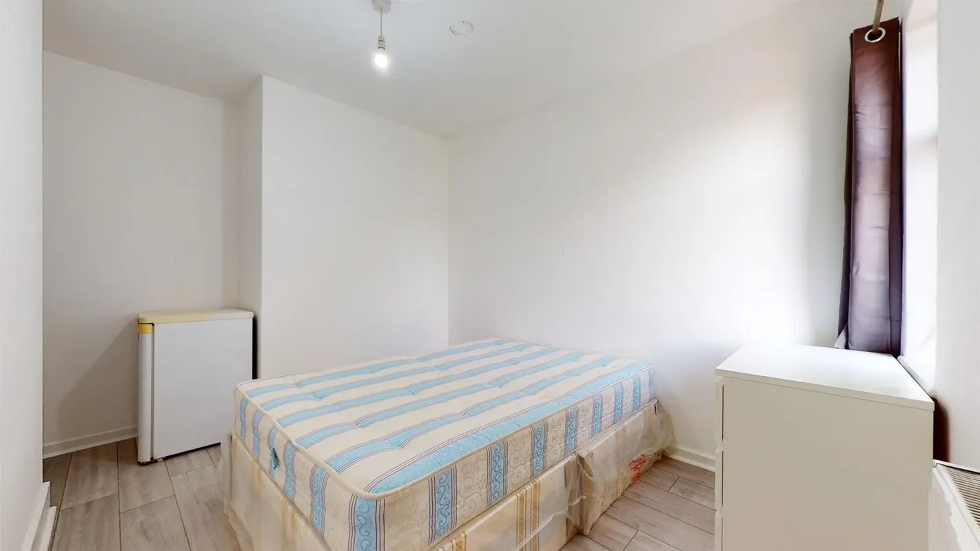 Room Mead Plat in Greater London