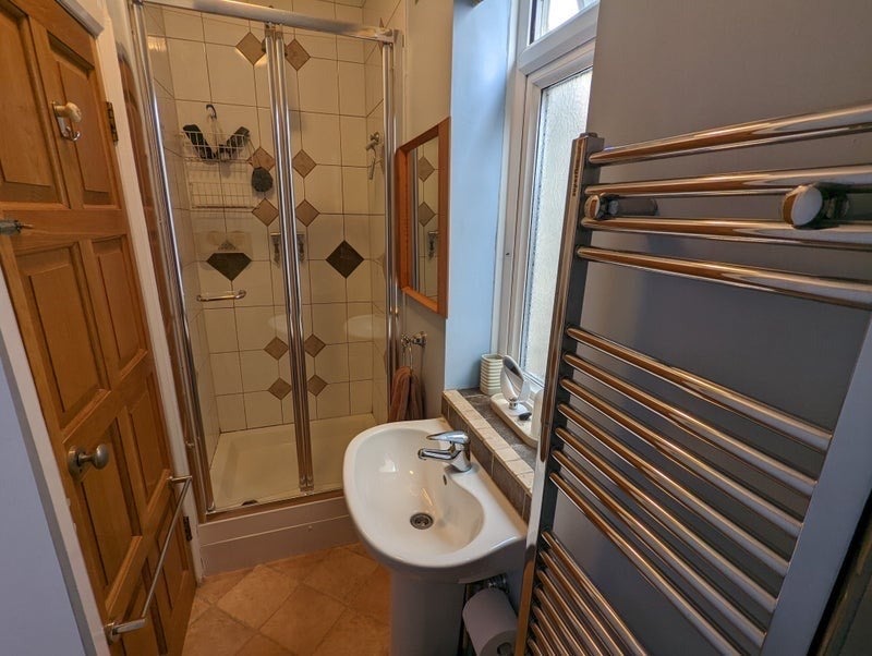 Room Burlington Avenue in Slough