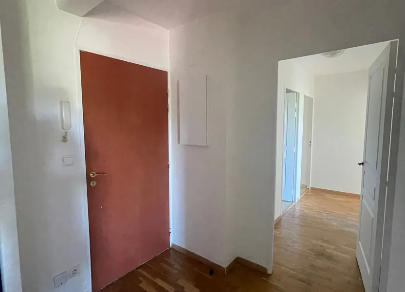 Appartement Chaussée Pierrebrou à Morigny-Champigny