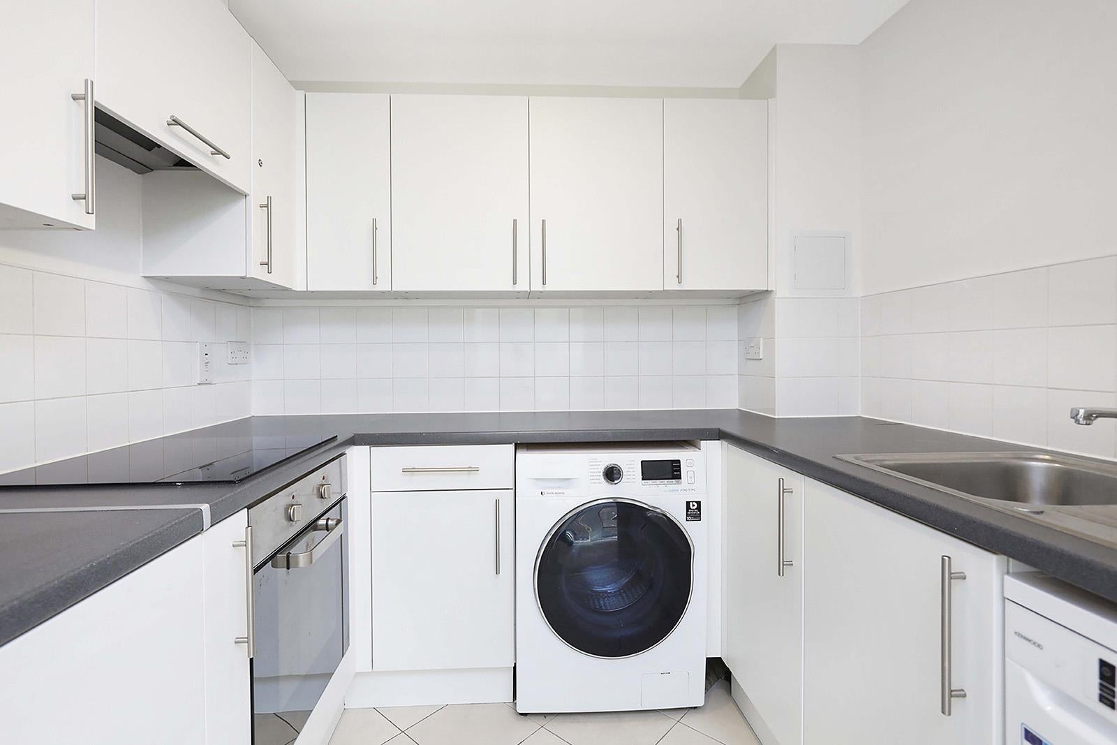 Flat Newington Causeway in Greater London