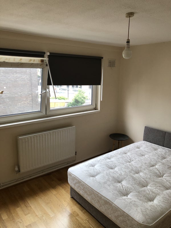 Room Ivatt Place in Greater London
