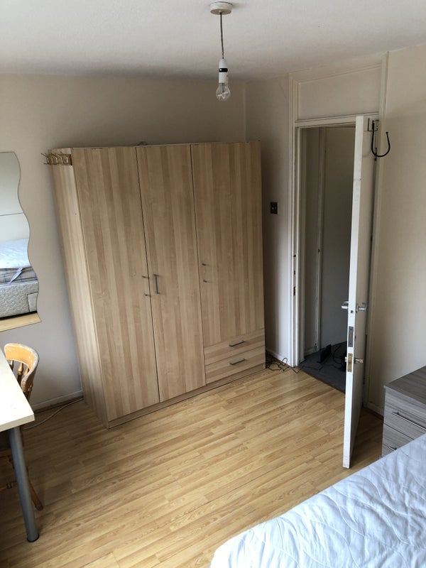 Room Ivatt Place in Greater London