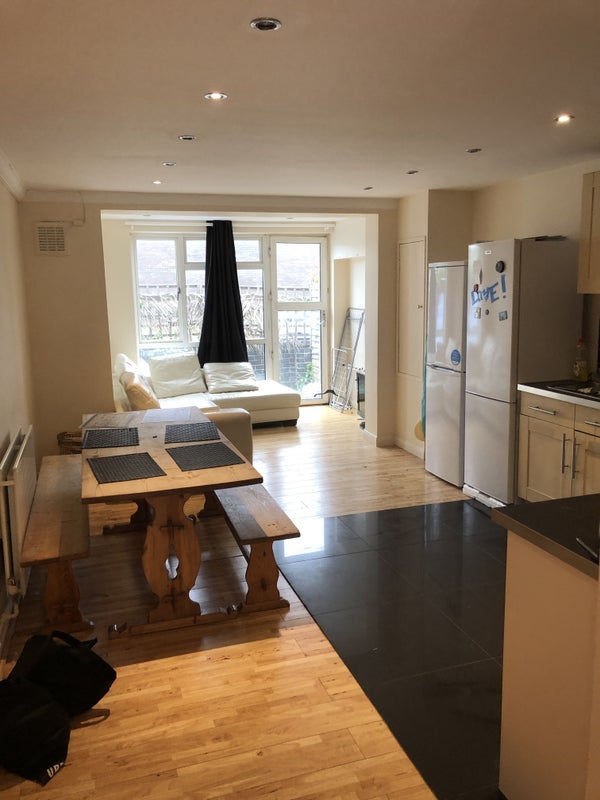 Room Ivatt Place in Greater London