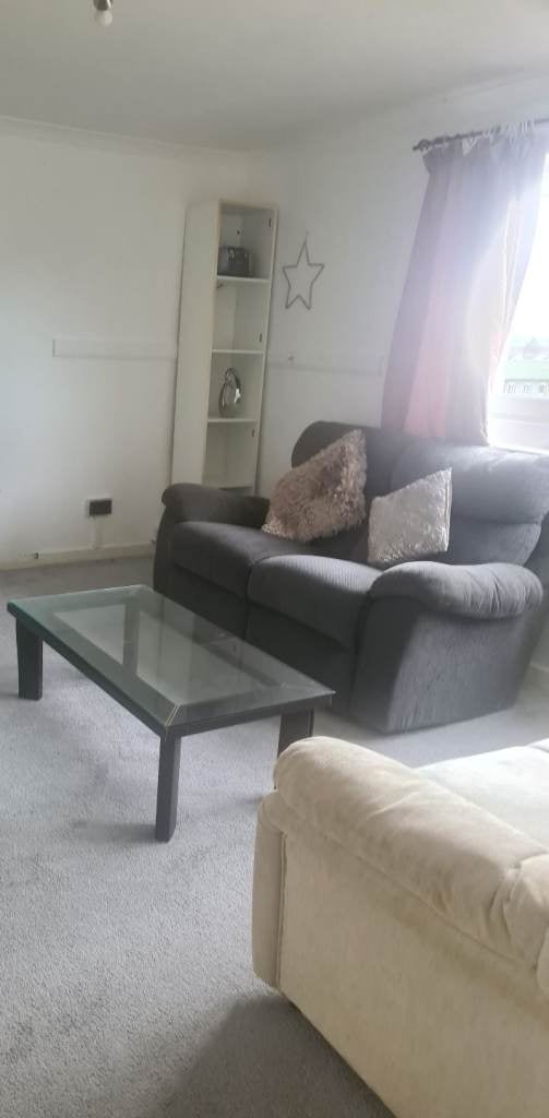 Flat Kirkoswald Drive in Clydebank