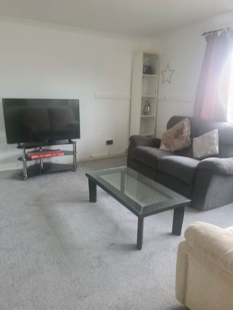Flat Kirkoswald Drive in Clydebank