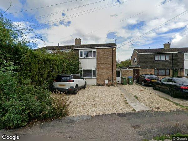 House Lansdowne Road in Aylesbury