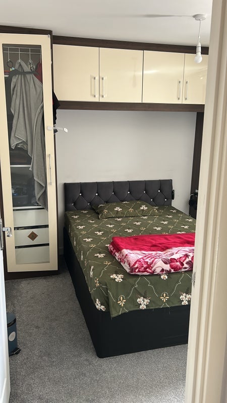 Room Paragon Way in Coventry