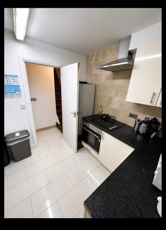 Room Portway in Greater London