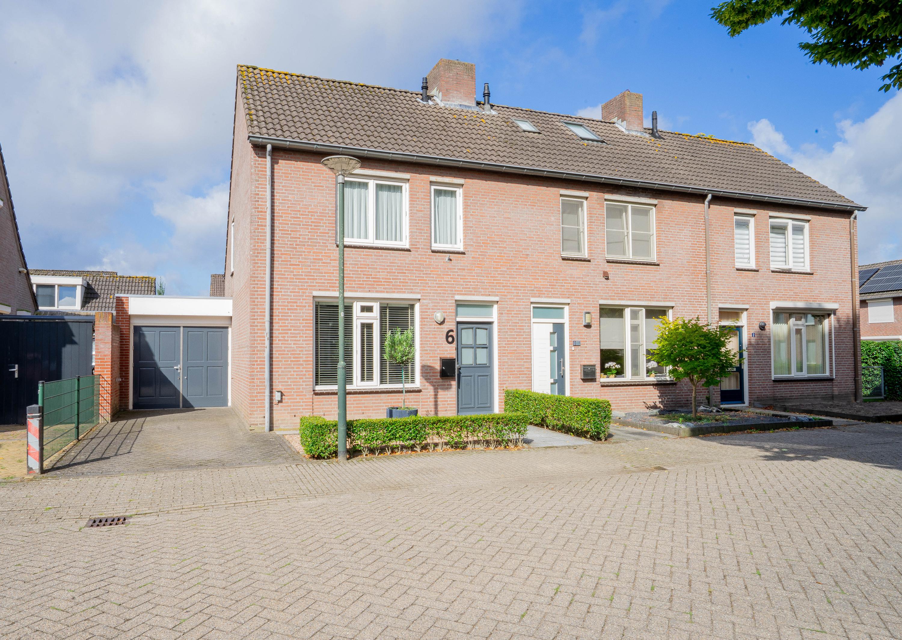 Huis Heggeroosstraat 6 in Bakel