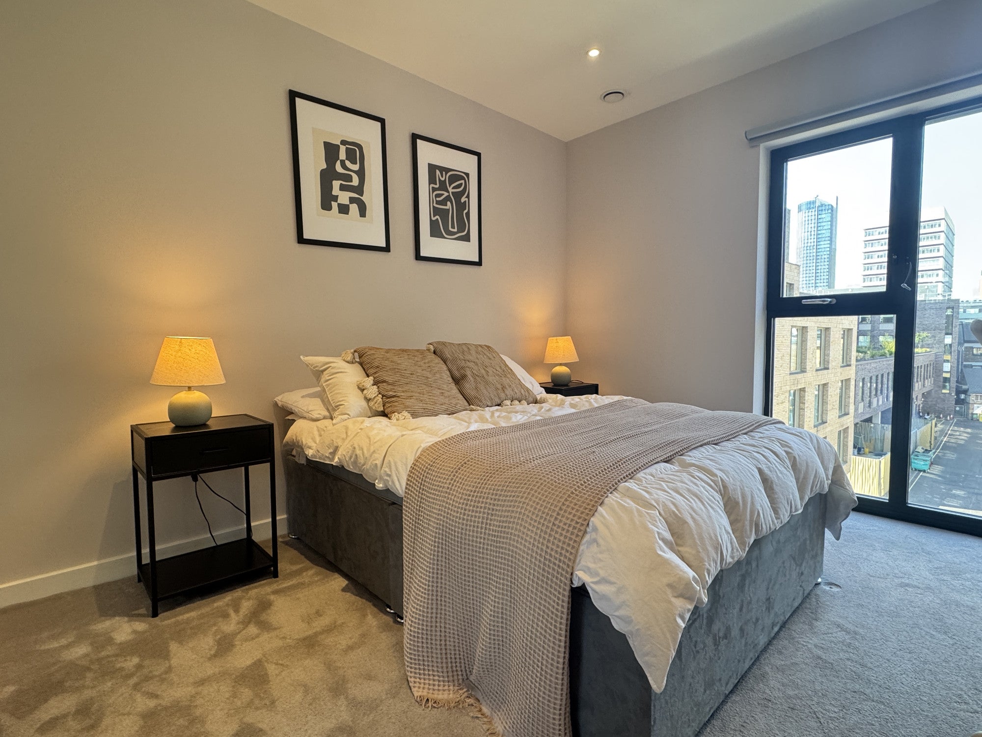 Flat Ufford Street in Greater London