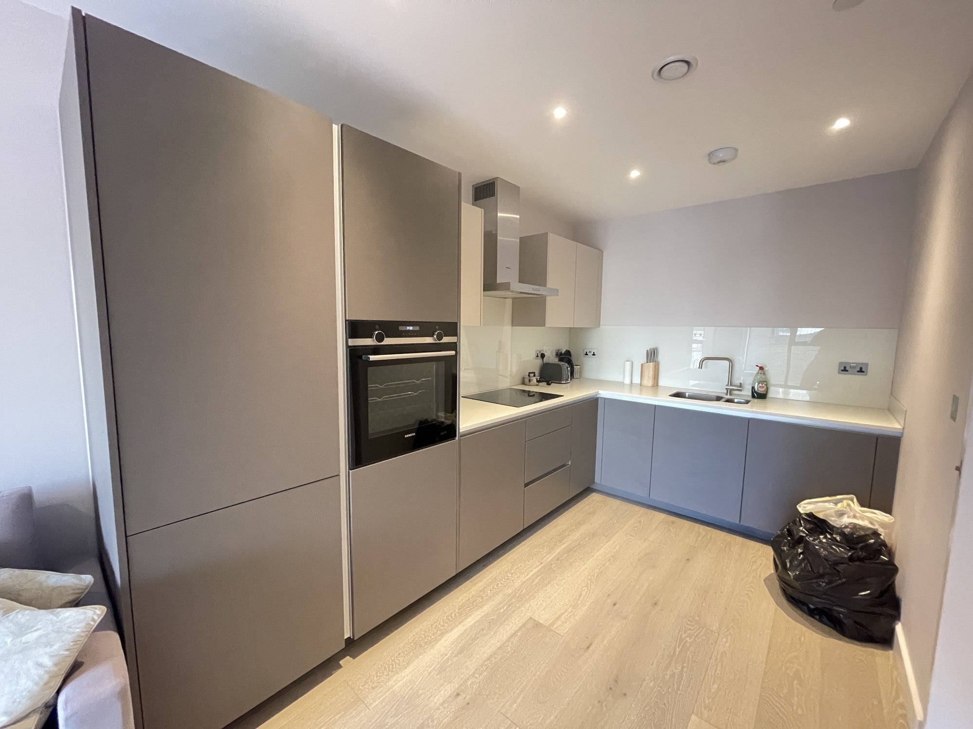 Flat Ufford Street in Greater London