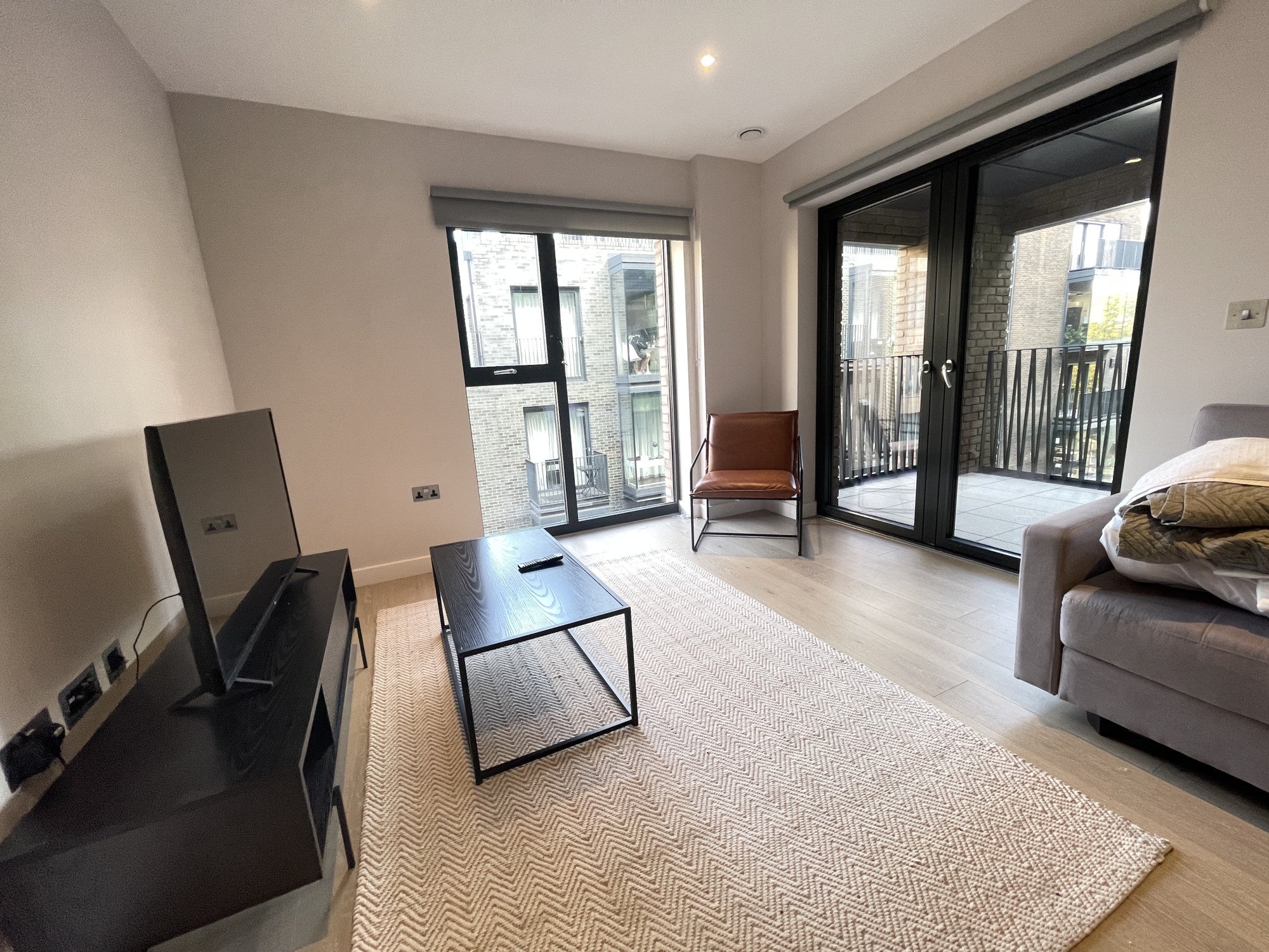 Flat Ufford Street in Greater London