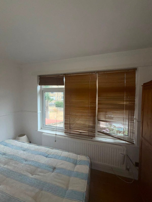 Room Brabazon Street in Greater London