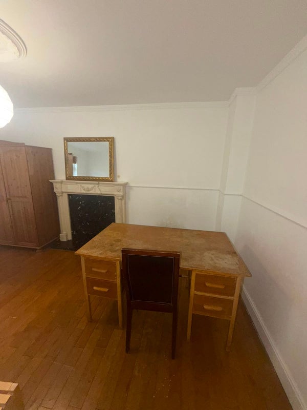 Room Brabazon Street in Greater London