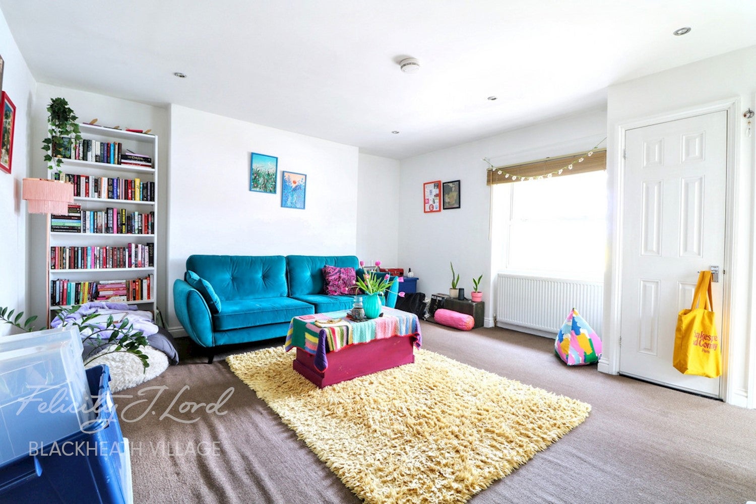 Flat Westcombe Hill in Greater London