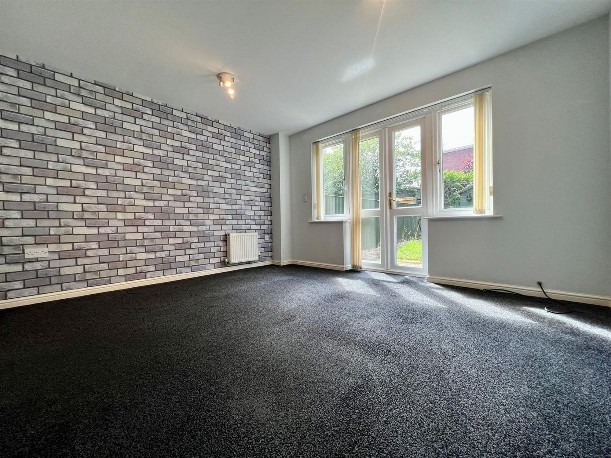 House Kariba Close in Chesterfield