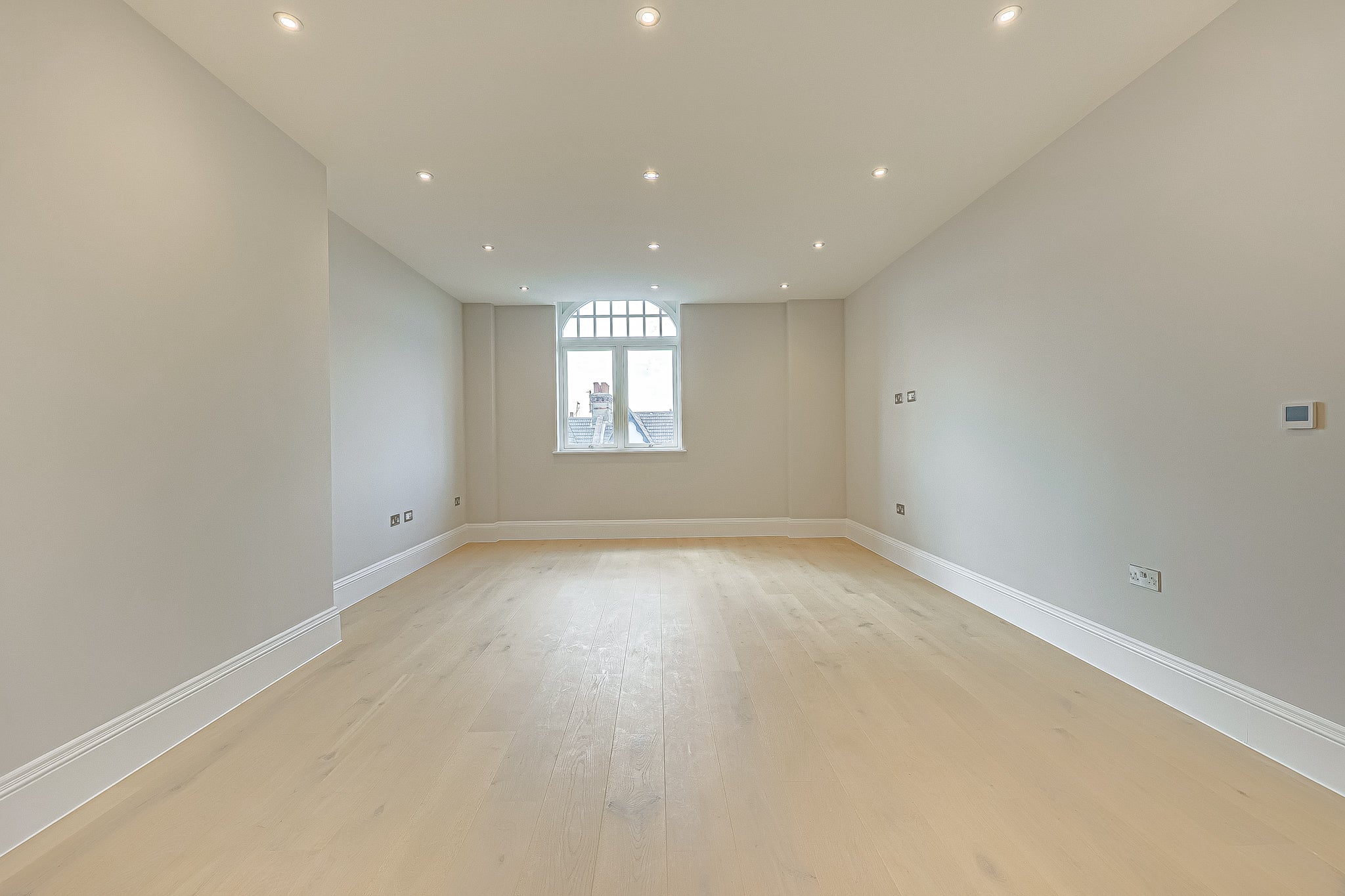 Flat Leigh Road in Southend-on-Sea