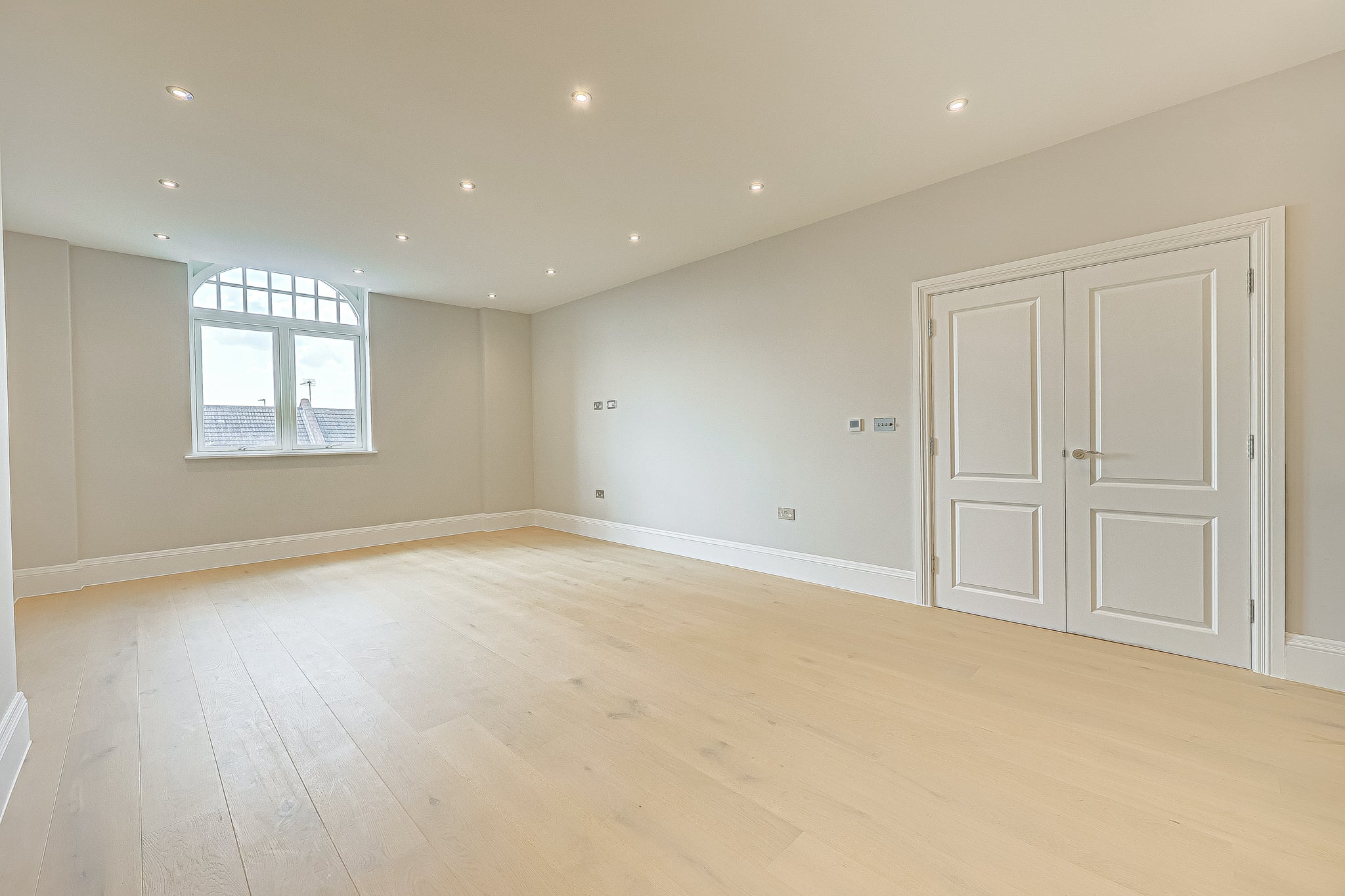 Flat Leigh Road in Southend-on-Sea