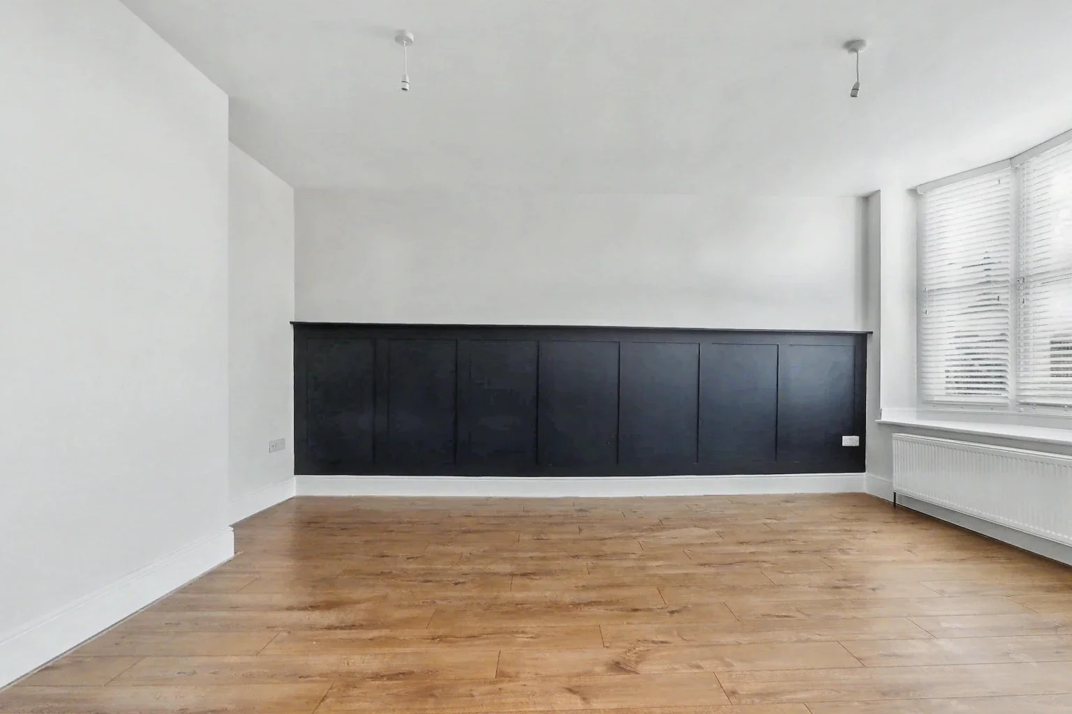 Flat Little Whyte in Huntingdonshire